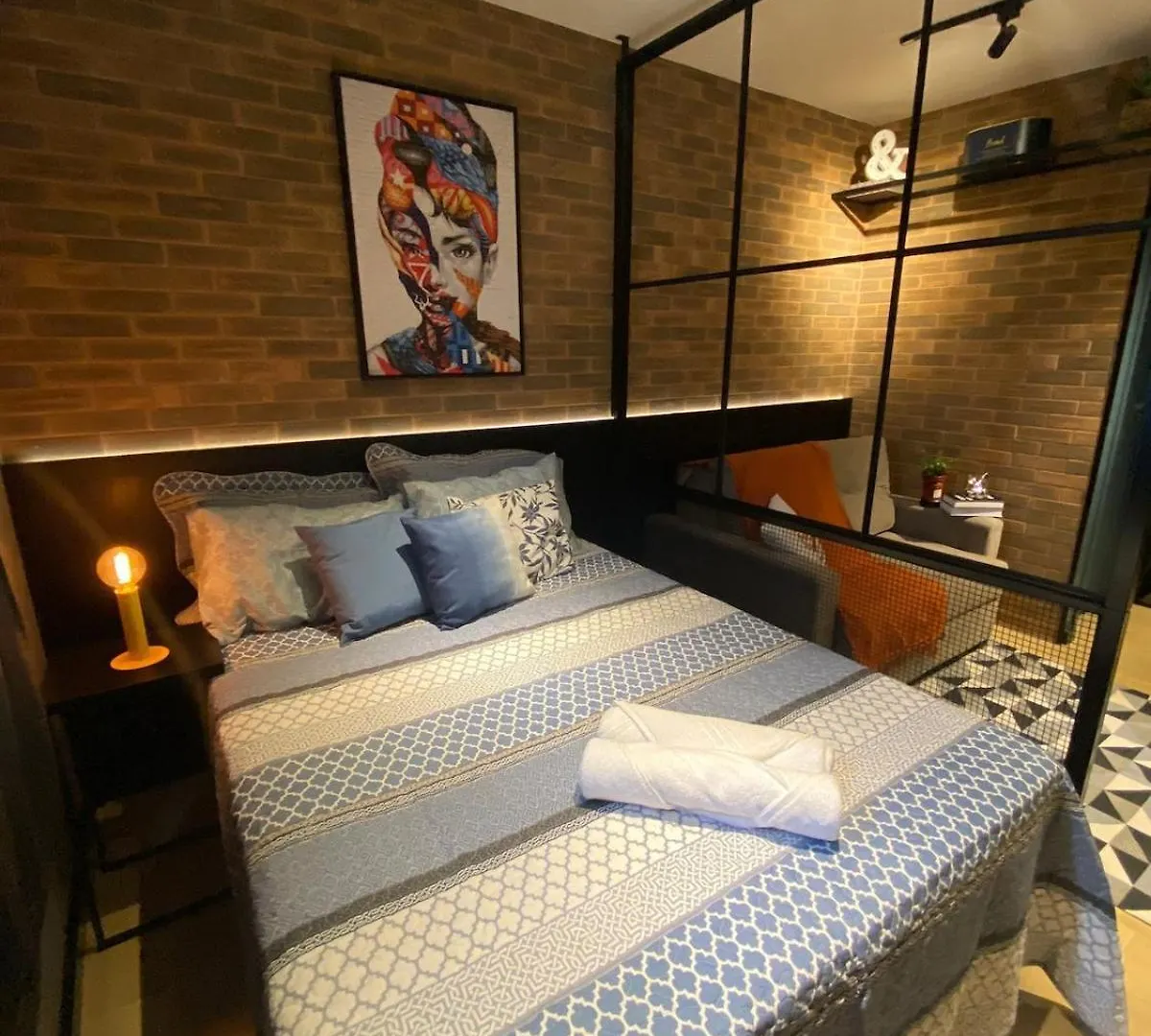 F1407 - 5 Stars: Industrial Loft Frei Caneca | Paulista location